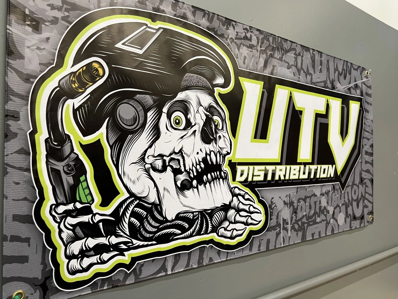 UTVDistribution Dominator Limited Banner Huge 4'x8'