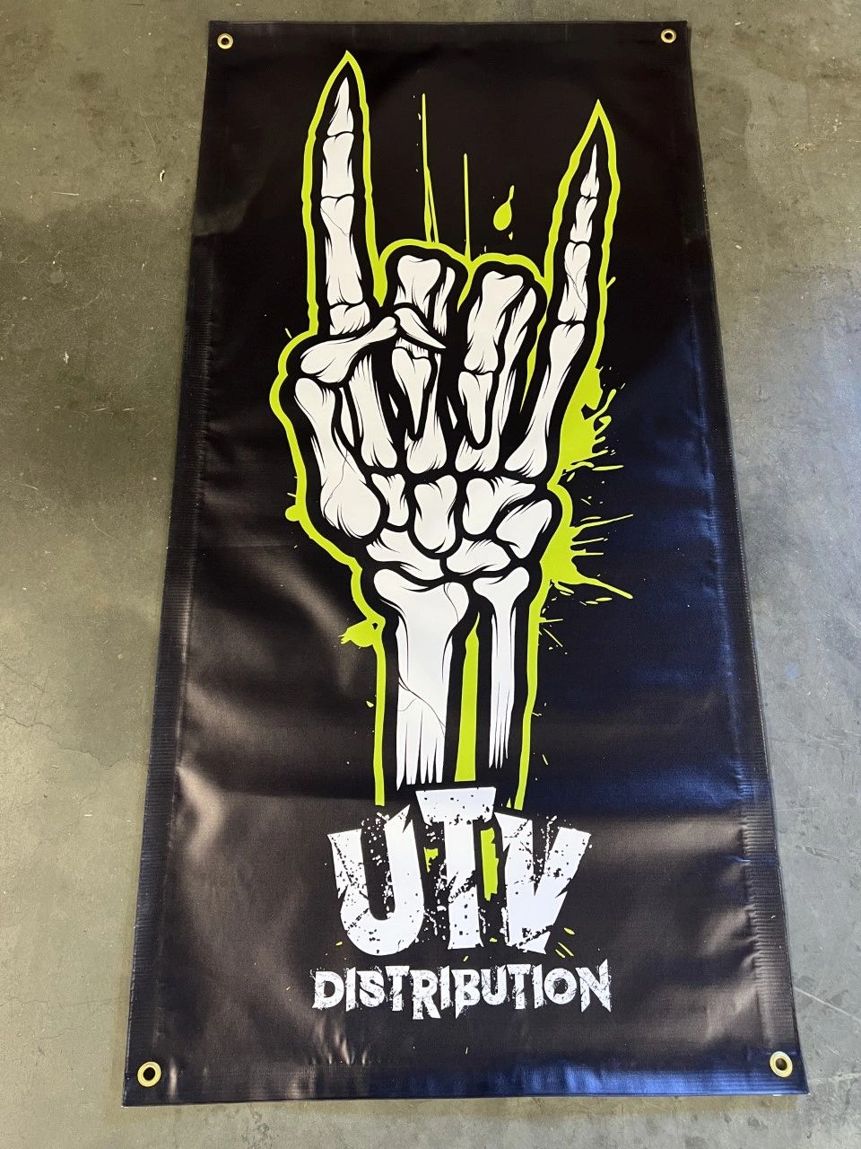 UTVDistribution Dirty Deeds Banner 2'x4'