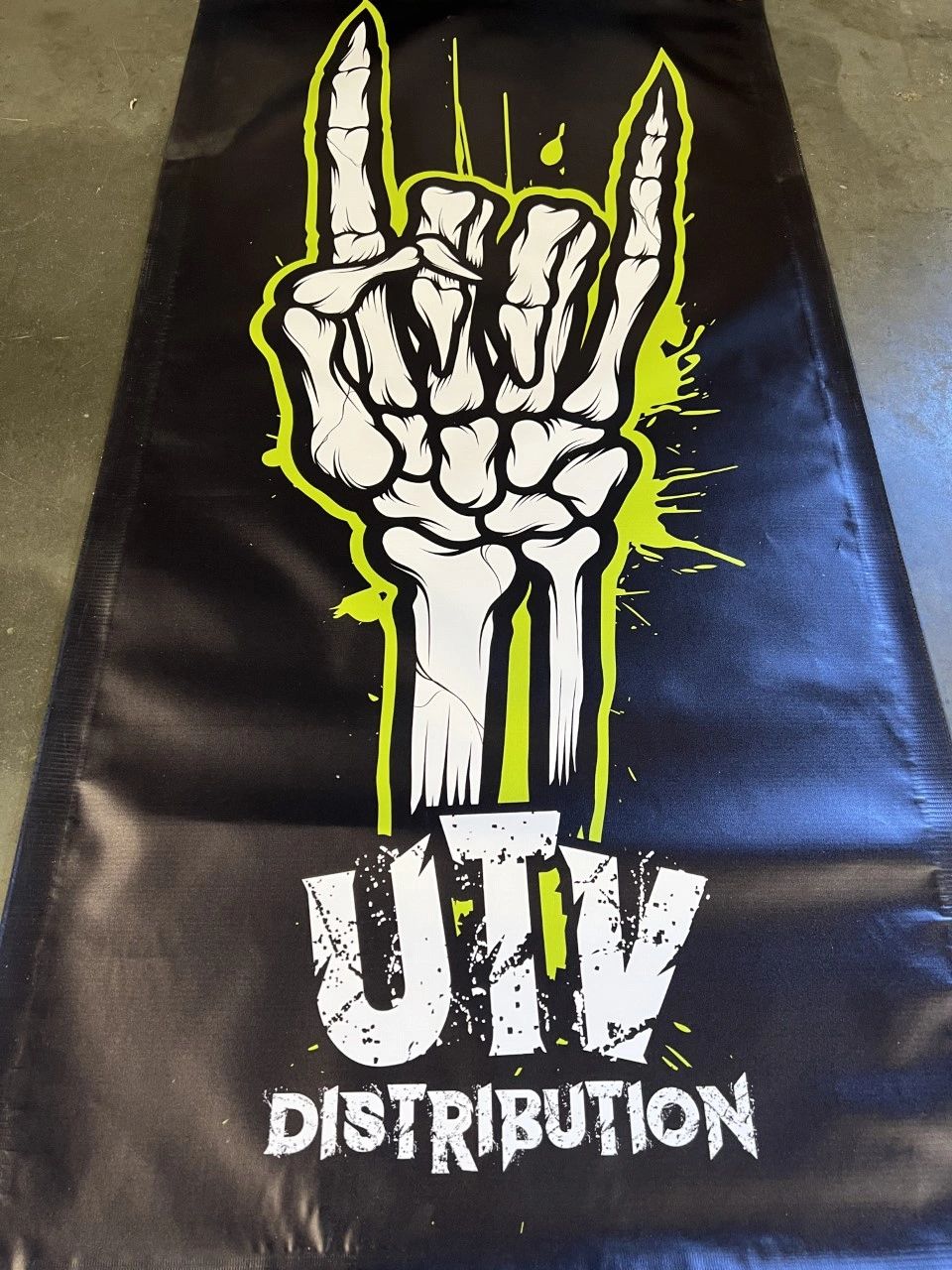 UTVDistribution Dirty Deeds Banner 2'x4'